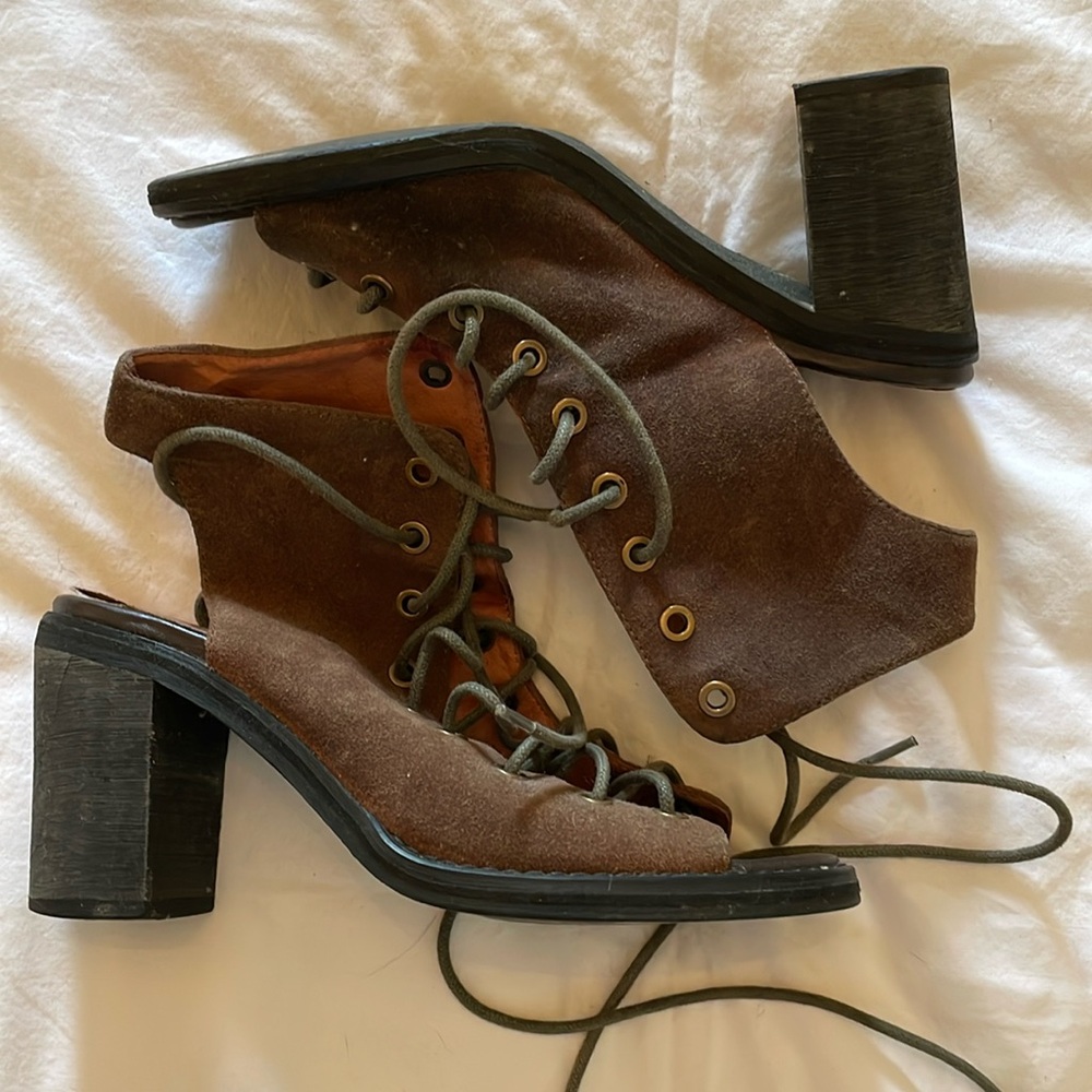 Lace up heel sandal
